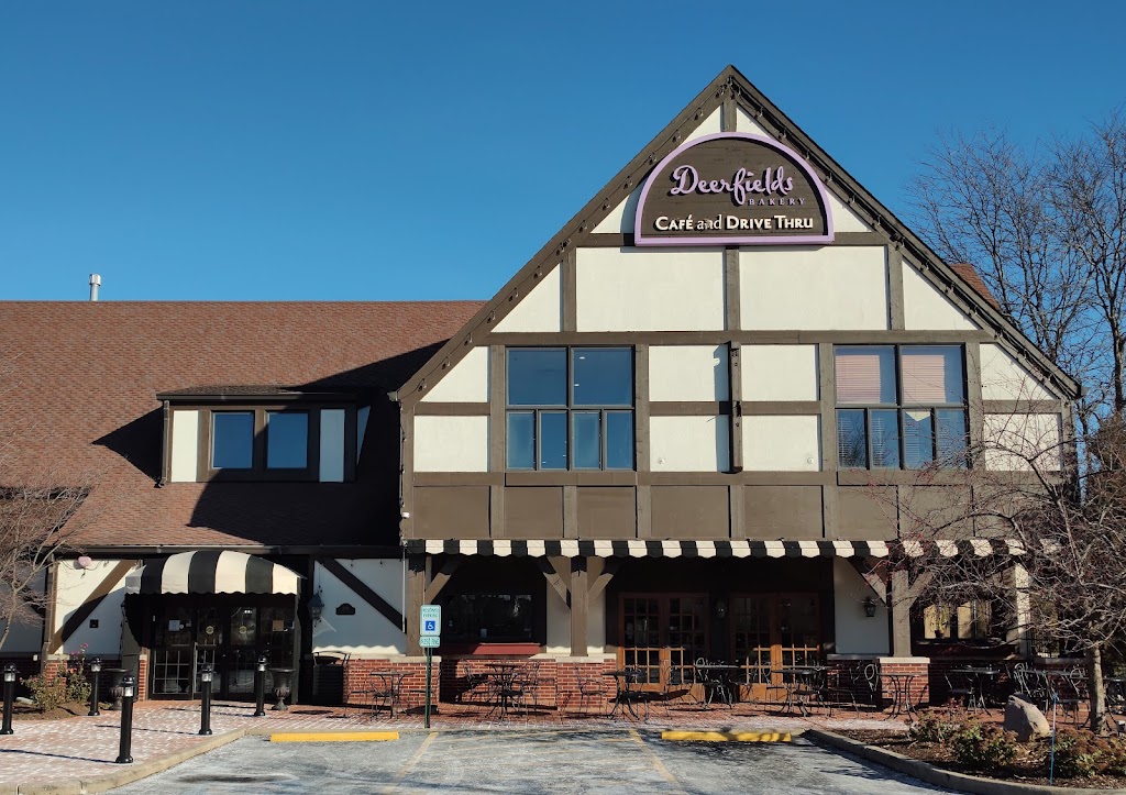 Deerfields Bakery - Buffalo Grove | 201 N Buffalo Grove Rd, Buffalo Grove, IL 60089, USA | Phone: (847) 520-0068