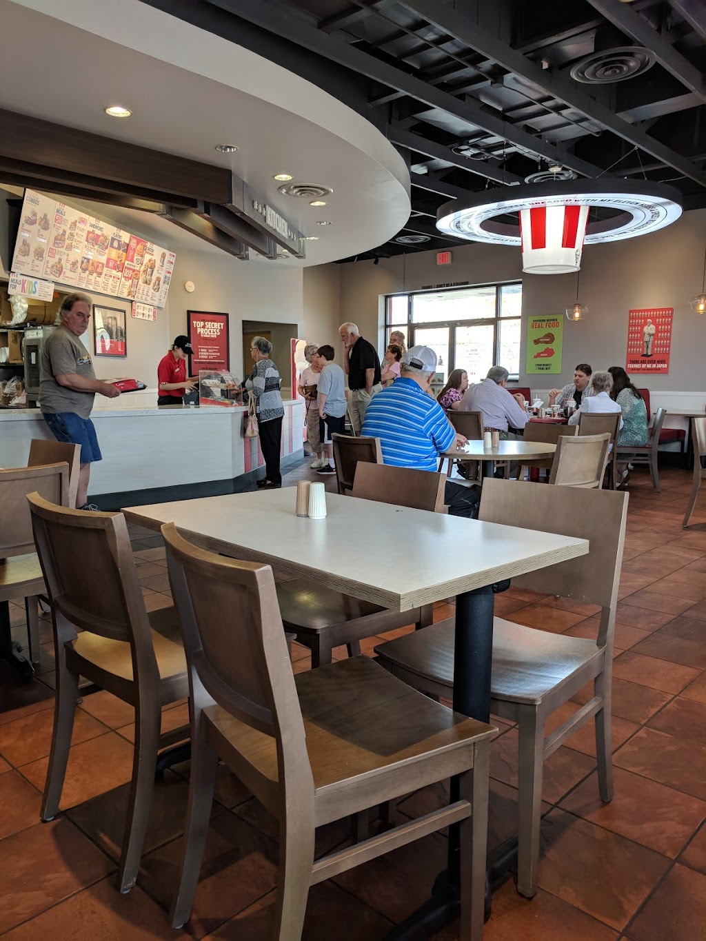 KFC | 12961 MO-21, DeSoto, MO 63020, USA | Phone: (636) 586-8874