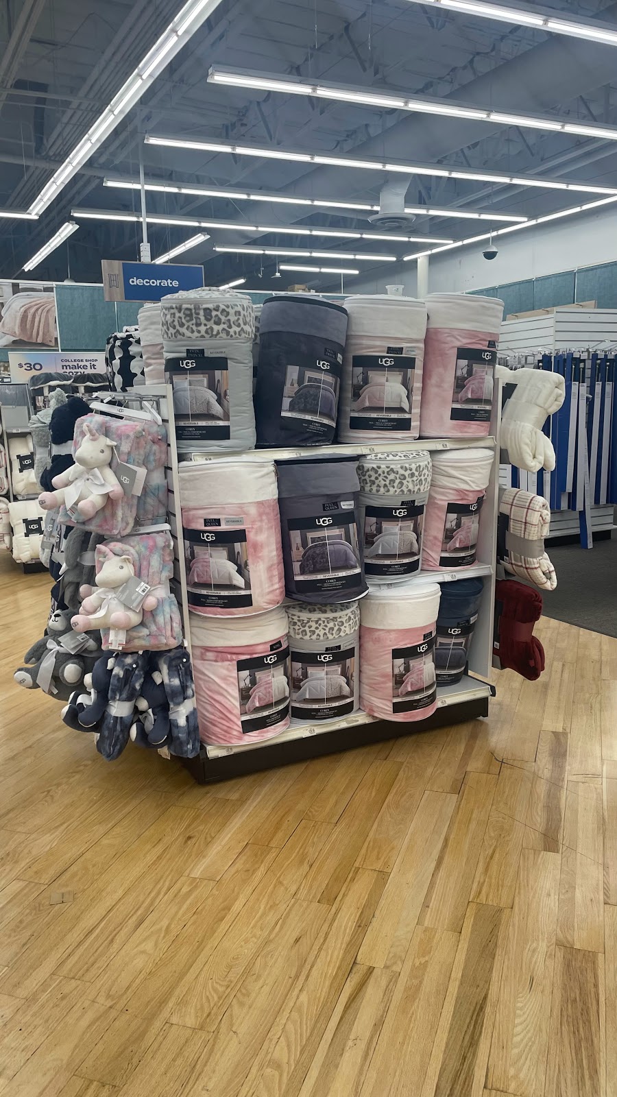 Bed Bath & Beyond | 394 E H St, Chula Vista, CA 91910, USA | Phone: (619) 420-7655