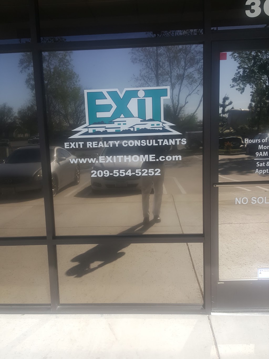 EXIT Realty Consultants - Ceres | 3018 Service Rd ste 104 & 105, Ceres, CA 95307, USA | Phone: (209) 554-5252