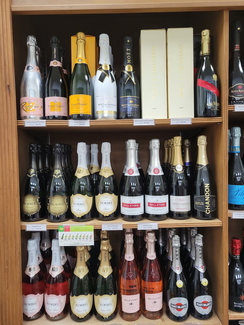 Newbridge Wines & Spirits Corporation | 703 N Newbridge Rd, Levittown, NY 11756, USA | Phone: (516) 942-7673