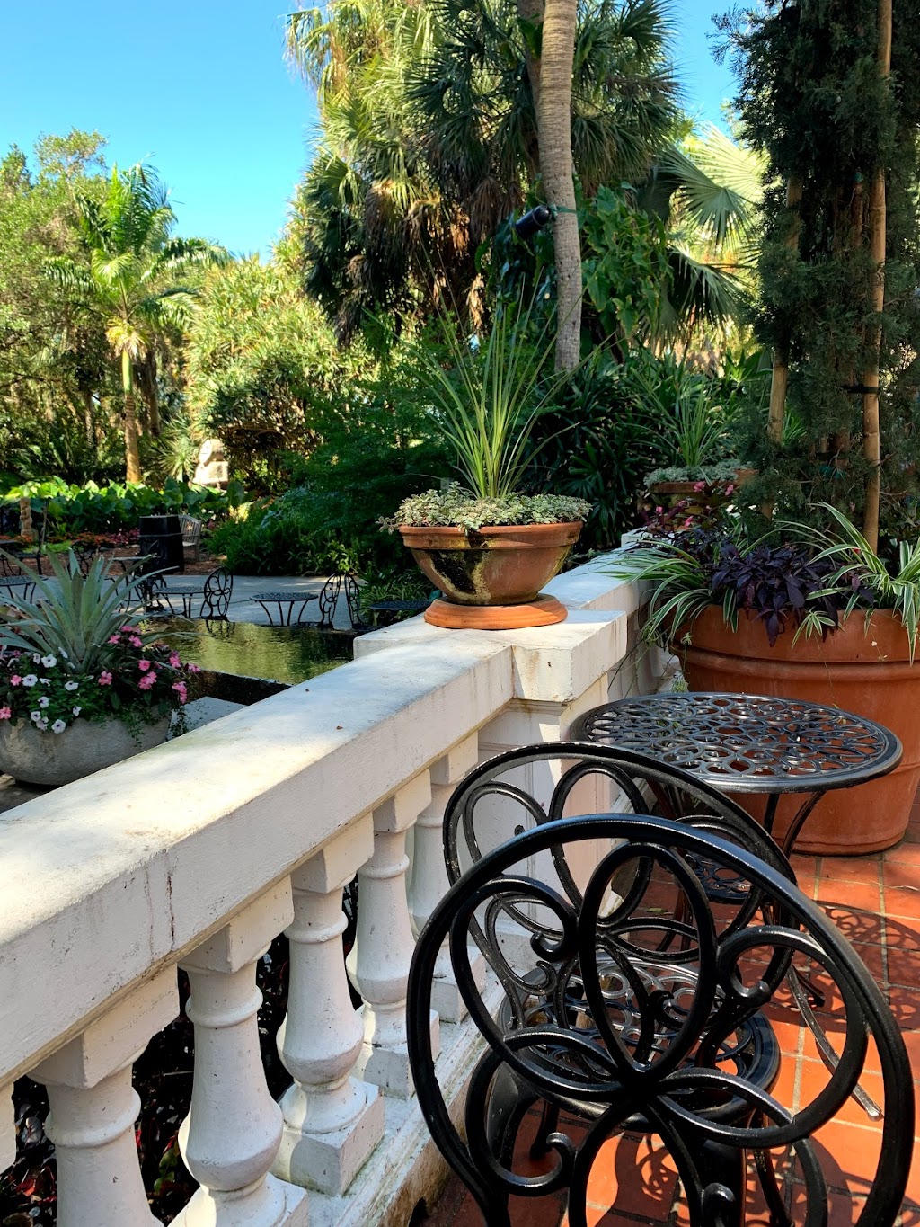 Selby House Café by Michael’s On East | 811 S Palm Ave, Sarasota, FL 34236, USA | Phone: (941) 366-0007