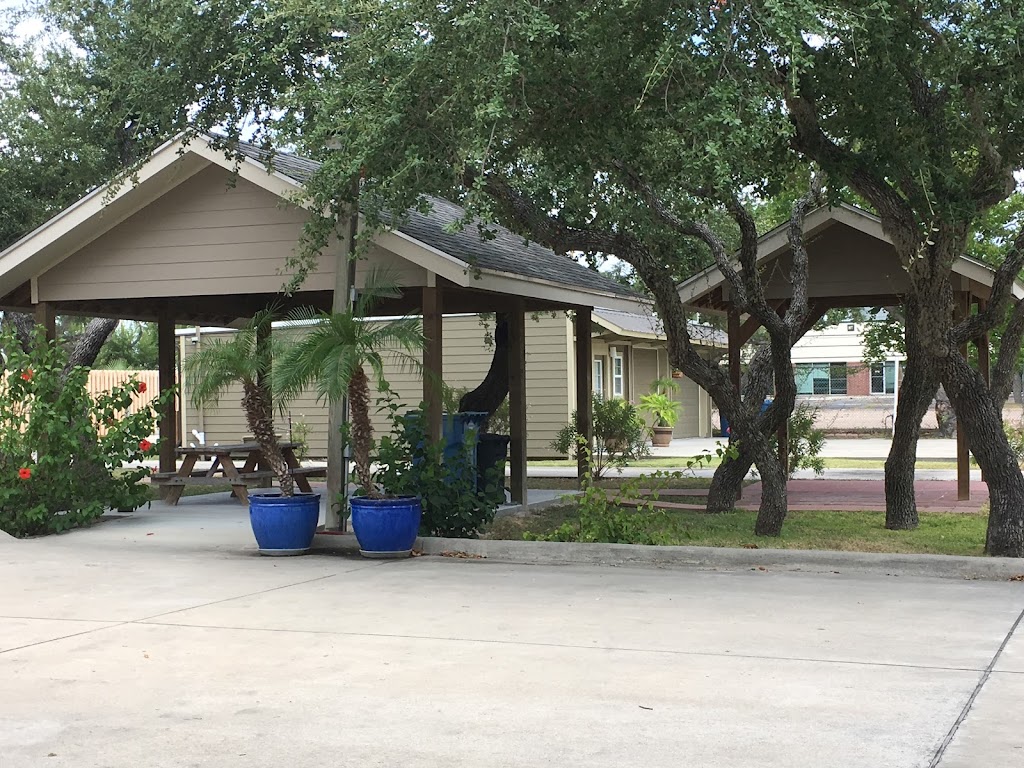 Rockport Central RV Park | 1809 Percival Ave, Rockport, TX 78382, USA | Phone: (361) 229-3955