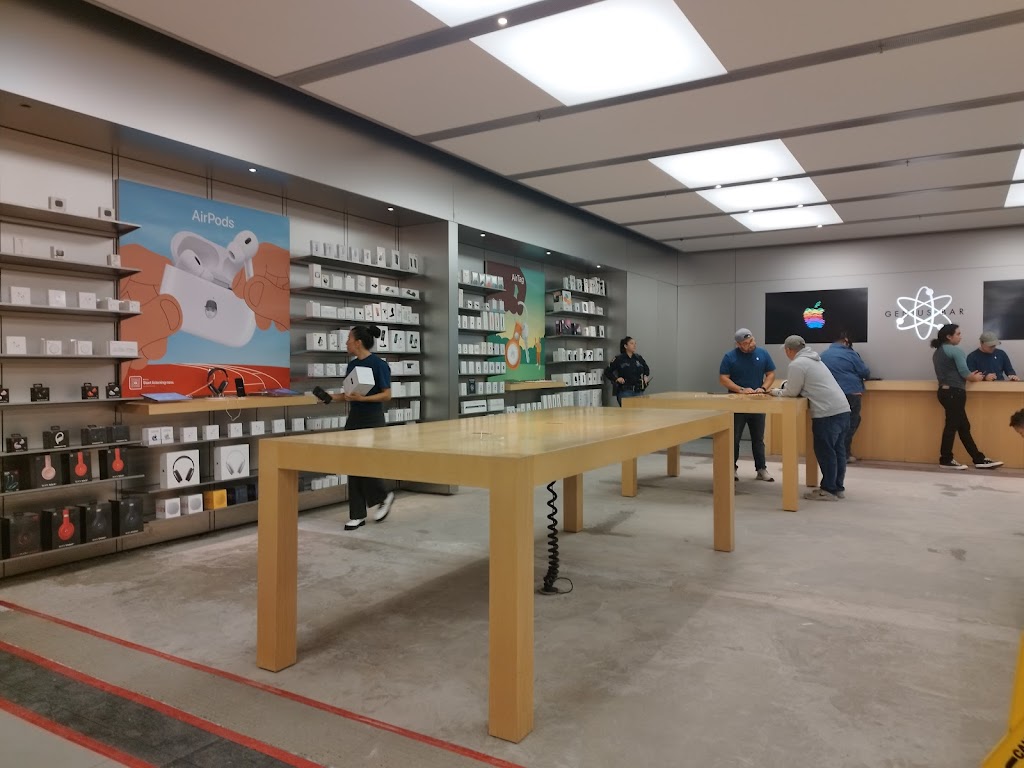 Apple Cielo Vista Mall | 8401 Gateway Blvd W, El Paso, TX 79925, USA | Phone: (915) 774-8020