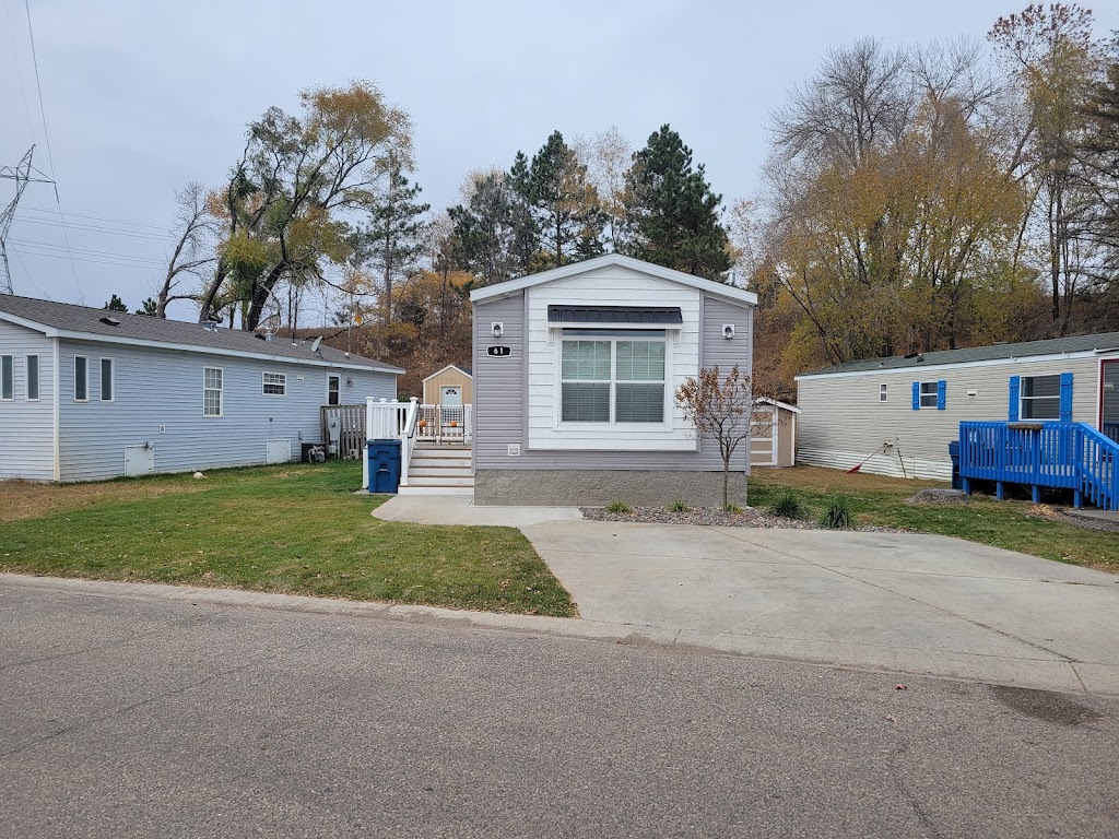Sunrise Estates Mobile Home Park | 5385 Stacy Trail, Stacy, MN 55079, USA | Phone: (651) 462-2333