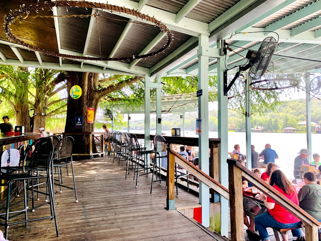 Ski Shores Cafe | 2905 Pearce Rd, Austin, TX 78730, USA | Phone: (512) 394-7511