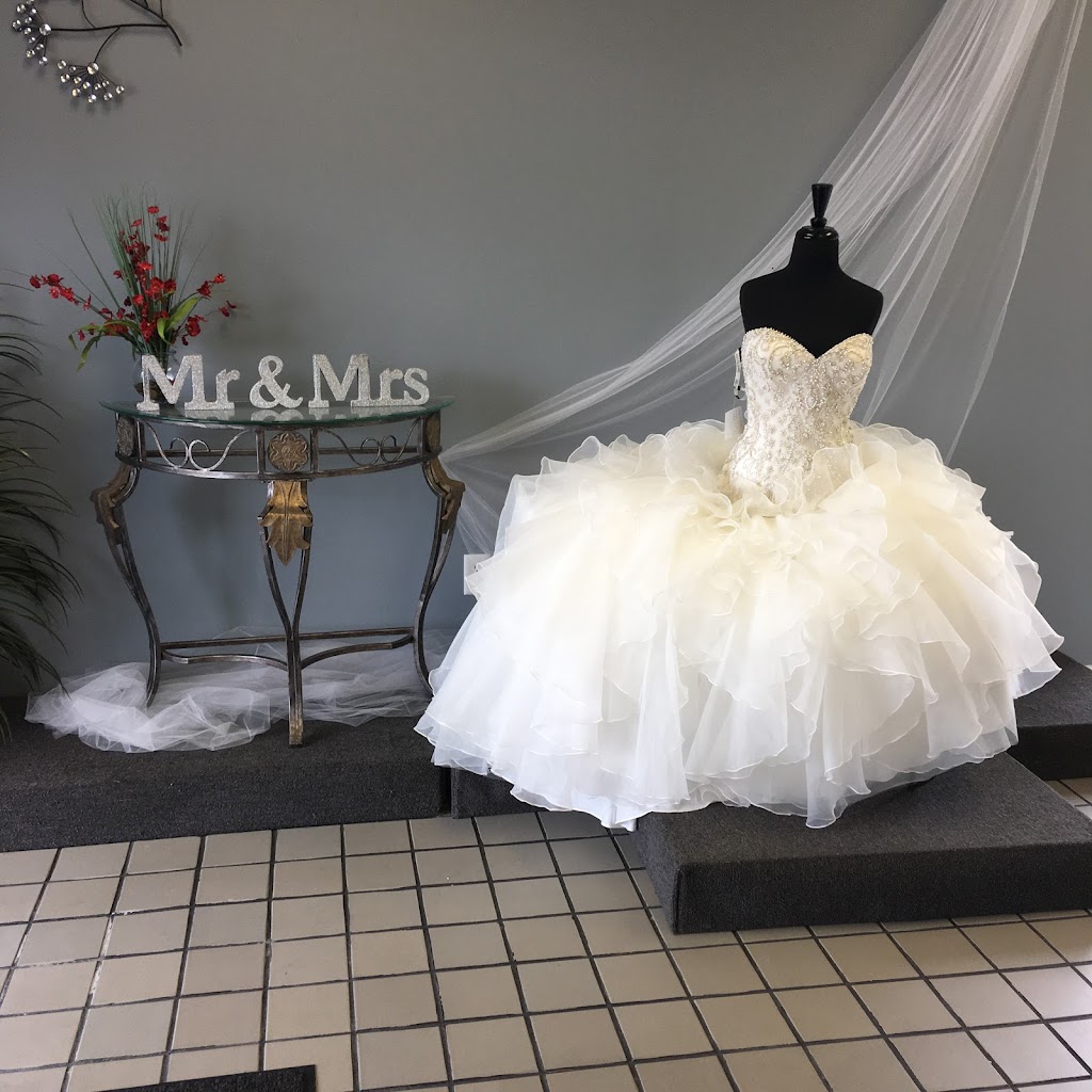 Memories Bridal & Prom Formal Wear | 2835 Cincinnati Dayton Rd, Middletown, OH 45044, USA | Phone: (513) 727-8770