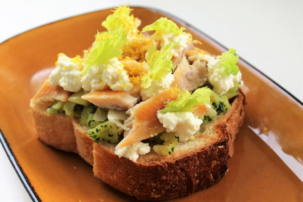 Lucias Craft Sandwich | 611 2nd Ave, Crockett, CA 94525, USA | Phone: (510) 722-3018