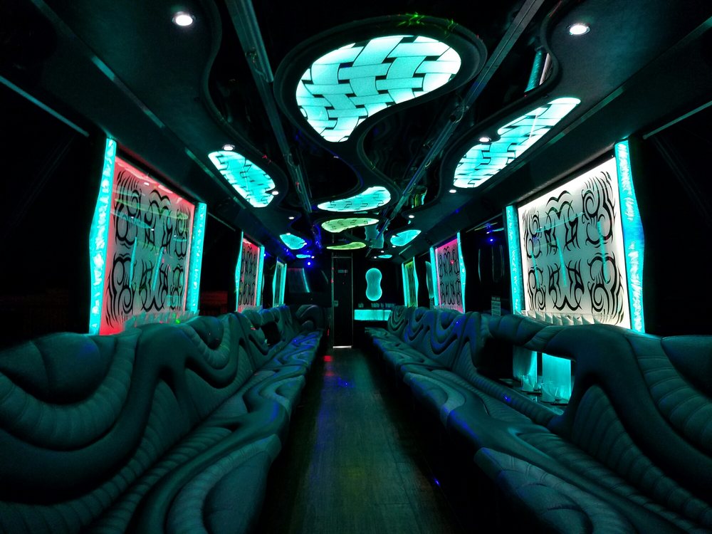 NY Travel Limo Corp. | 974 Fenworth Blvd, Franklin Square, NY 11010, USA | Phone: (516) 256-2892