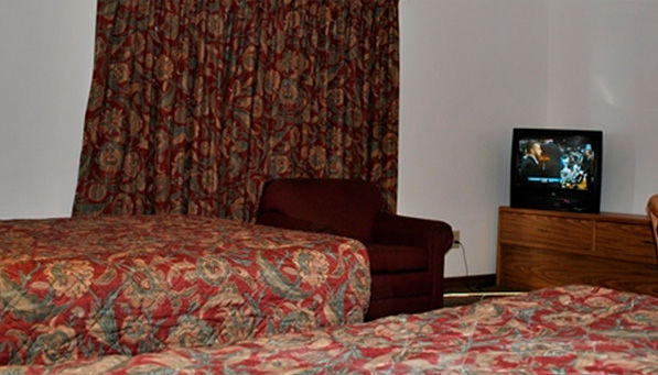 Boyds Motel | 1700 Hastings Ave, Newport, MN 55055, USA | Phone: (651) 459-9896