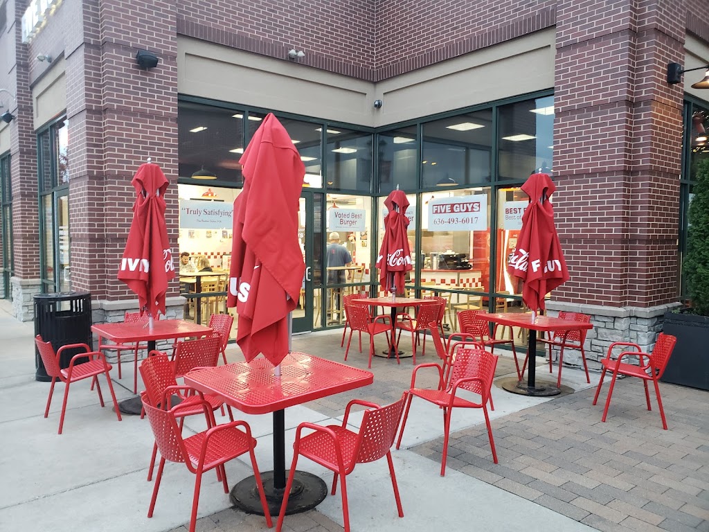 Five Guys | 1520 S 5th St #101, St Charles, MO 63303, USA | Phone: (636) 493-6017