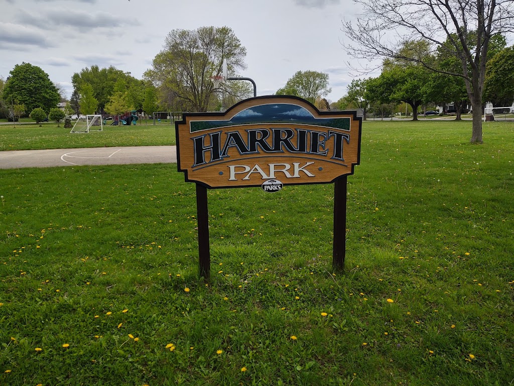 Harriet Park | 414 Mary Lou St, Verona, WI 53593, USA | Phone: (608) 848-6809