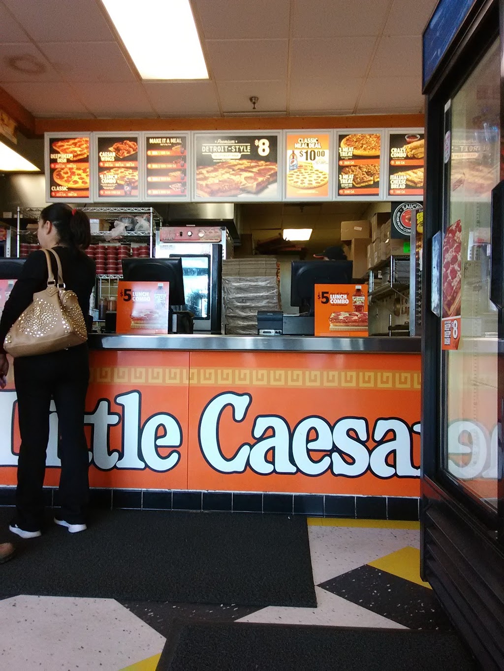 Little Caesars Pizza | 2338 W Cleveland Ave, Madera, CA 93637, USA | Phone: (559) 661-4444