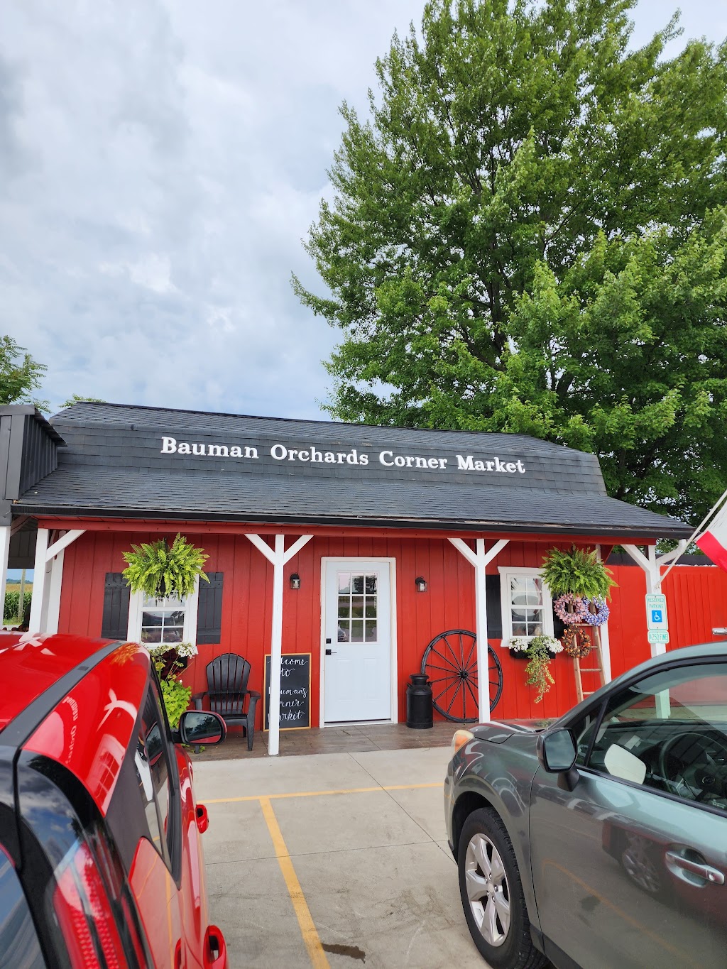 Bauman Orchards Corner Market | 10370 Akron Rd, Rittman, OH 44270, USA | Phone: (330) 855-1029