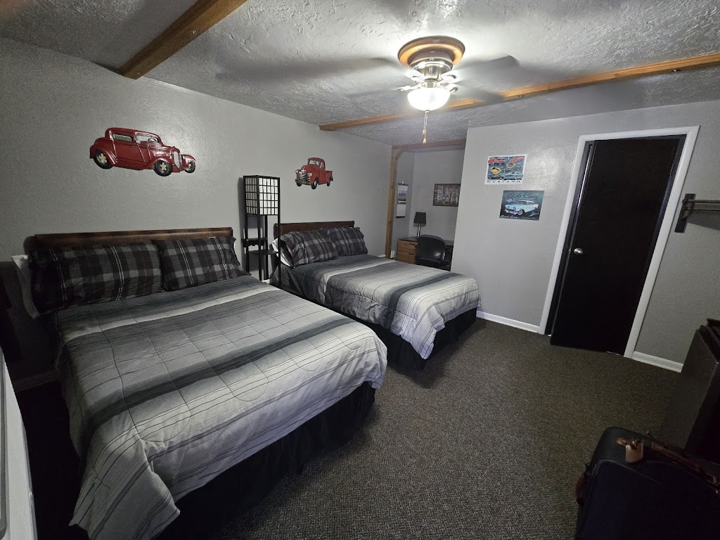 Anthony Motel | 423 W Main St, Anthony, KS 67003, USA | Phone: (620) 842-5185