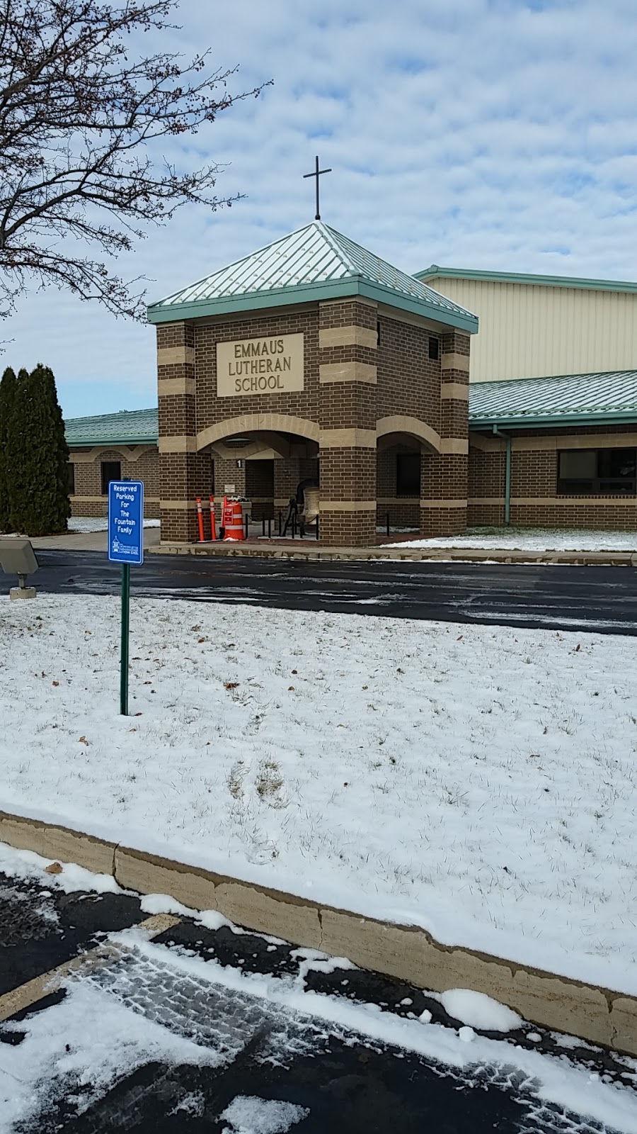 Emmaus Lutheran Church & School | 8626 Covington Rd, Fort Wayne, IN 46804, USA | Phone: (260) 456-4573