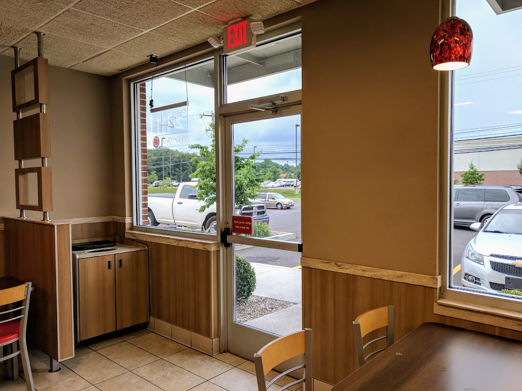 Burger King | 4100 New Falls Rd, Levittown, PA 19056, USA | Phone: (215) 547-7384