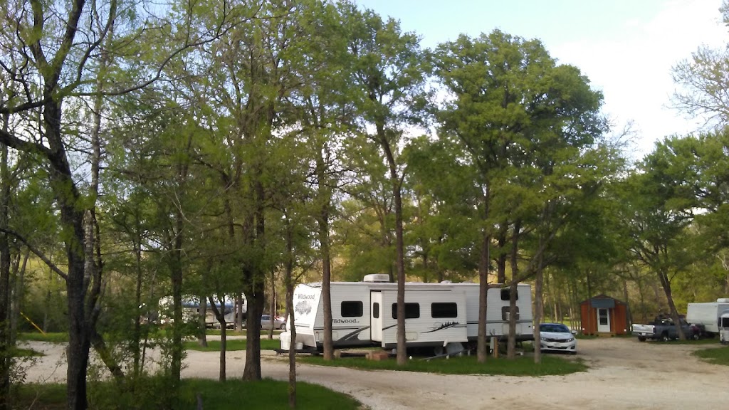 Ez Liv In Rv Park | 1606 Red Town Rd, Elgin, TX 78621, USA | Phone: (512) 850-0258