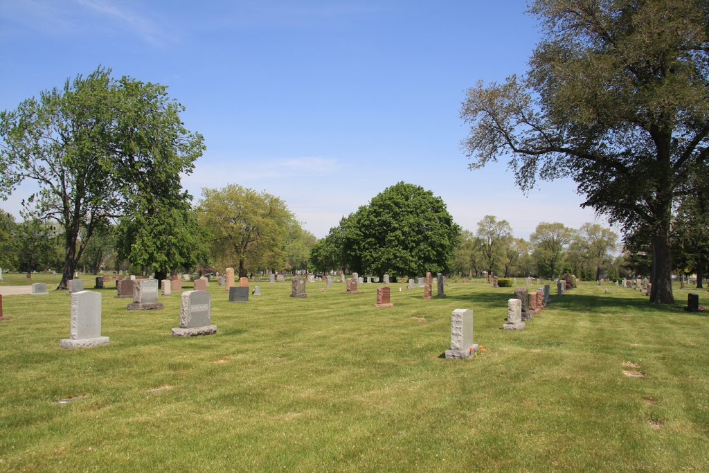 Forest Lawn Cemetery | 11851 Van Dyke Street, Detroit, MI 48234 | Phone: (313) 921-6960