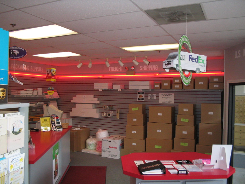 Pack & Mail Plus | 360 W Schick Rd #23, Bloomingdale, IL 60108, USA | Phone: (630) 924-7880