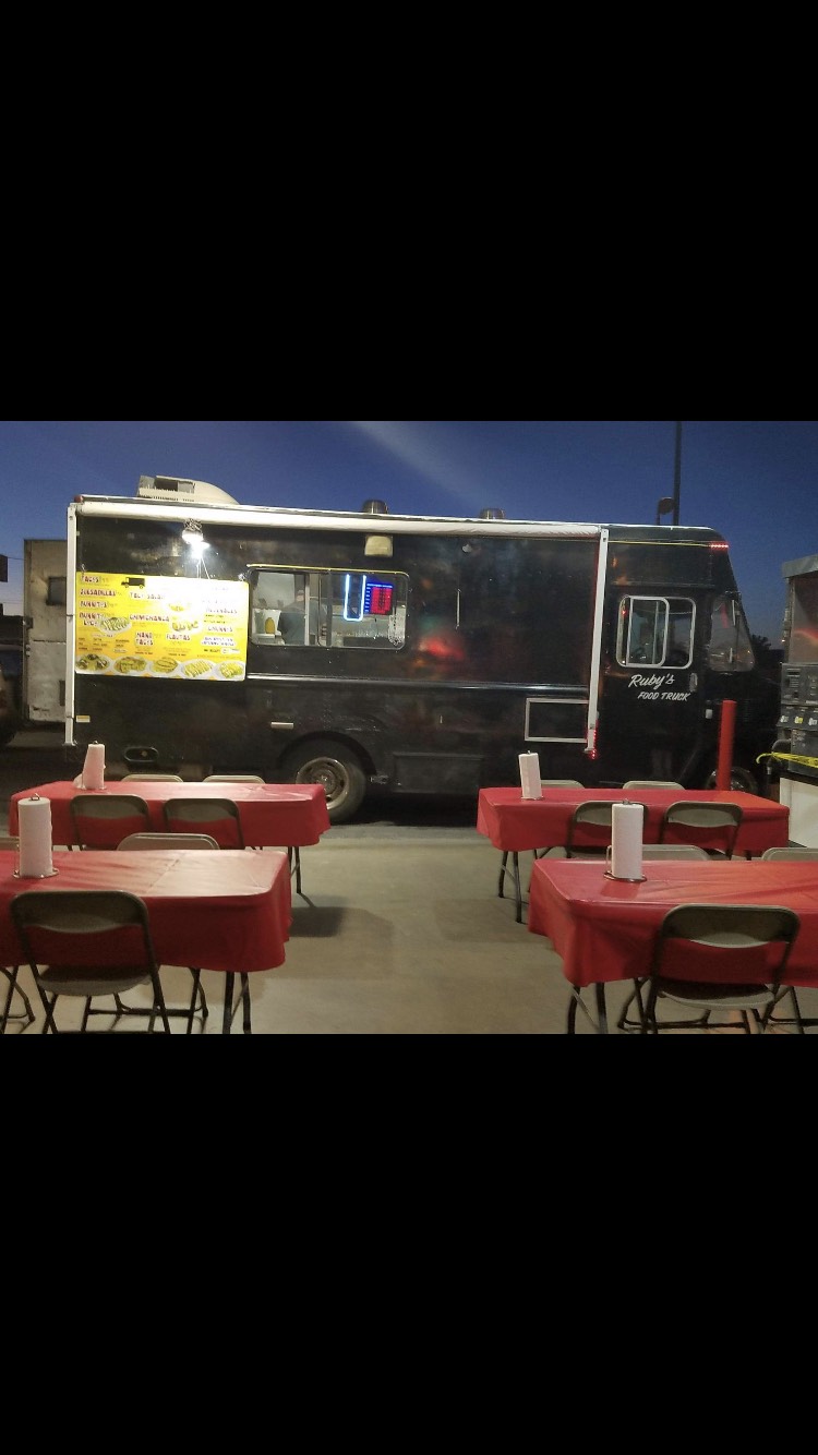 Rubys Food Truck | 8355 Phoenix-Wickenburg Hwy, Peoria, AZ 85345, USA | Phone: (480) 799-2752