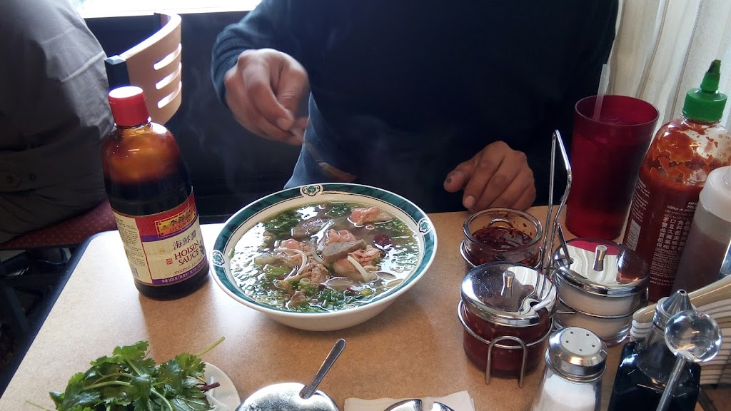 Pho Vietnam #3 | 9001 Jewel Lake Rd #11, Anchorage, AK 99502, USA | Phone: (907) 274-2033