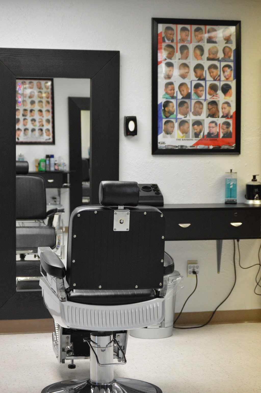 Ed & Guys Barber Shop | 7350 N Beach St, Fort Worth, TX 76137, USA | Phone: (817) 849-9559