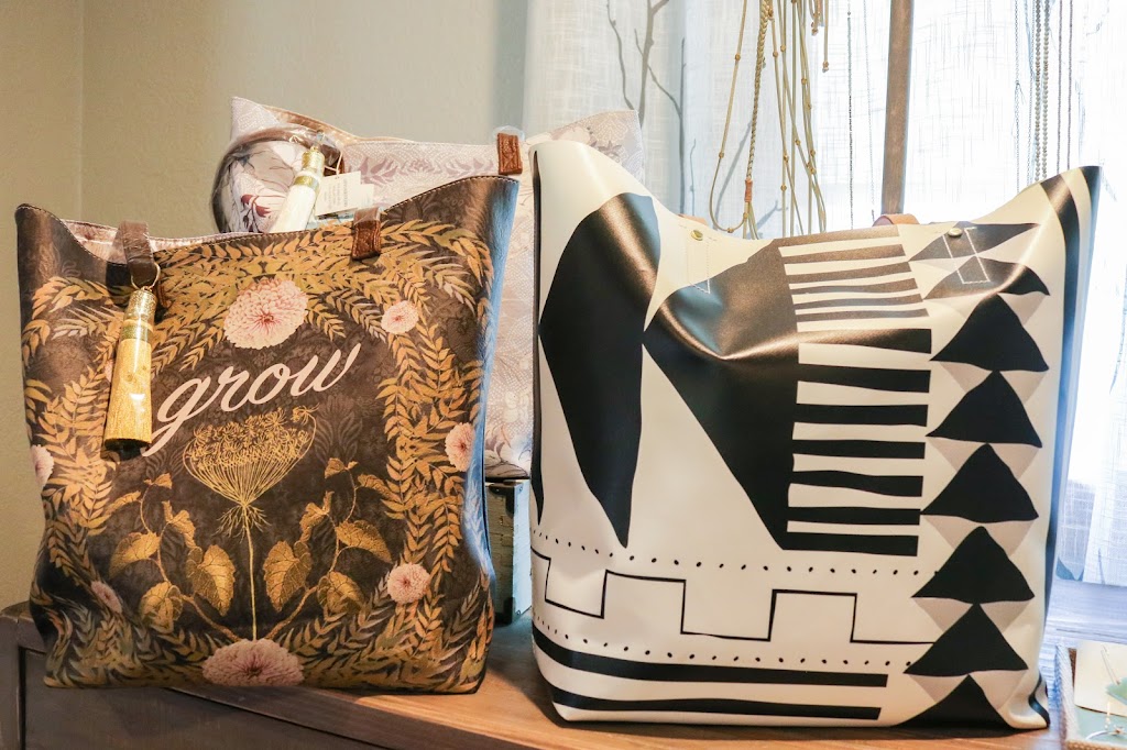 Balinese Wellness Spa and Yoga Retreat | 121 Cut-Off Rd, Port Aransas, TX 78373, USA | Phone: (361) 749-0003