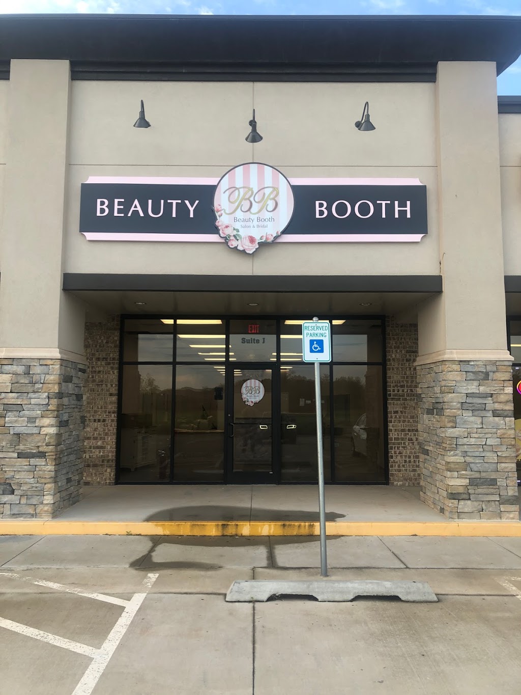 Beauty Booth Salon & Bridal | 1020 NW 192nd St J, Edmond, OK 73012, USA | Phone: (405) 330-5620