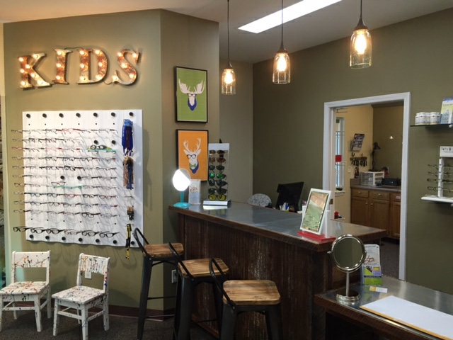 EyeCare Associates | 9821 US-31, Warrior, AL 35180, USA | Phone: (205) 647-3937