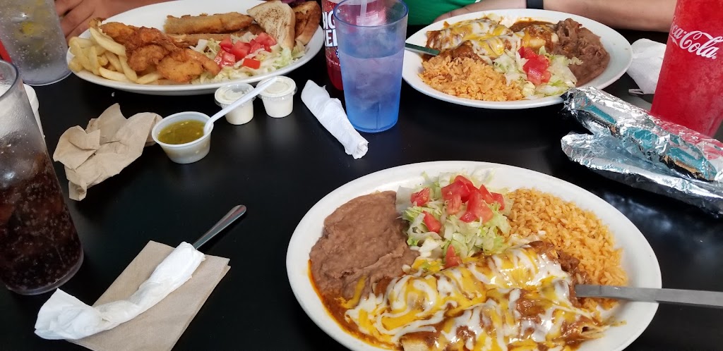 El Tropiko Seafood & Grill | 1810 TX-132, Natalia, TX 78059, USA | Phone: (830) 663-9855