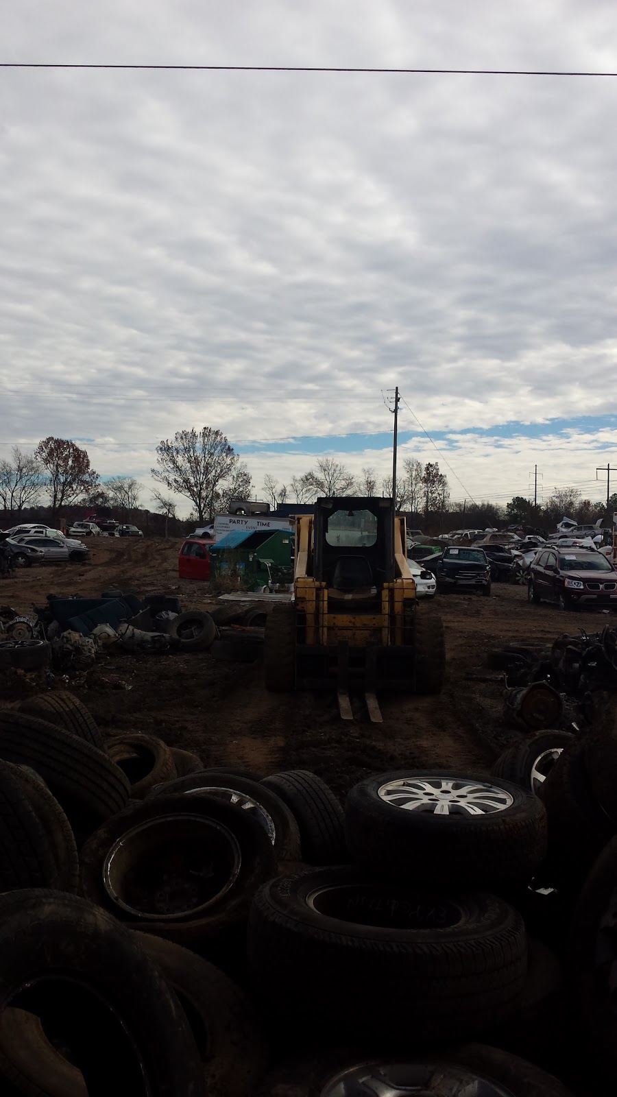 Discount Auto Salvage | 3345 9th Ave N, Bessemer, AL 35020, USA | Phone: (205) 434-2888