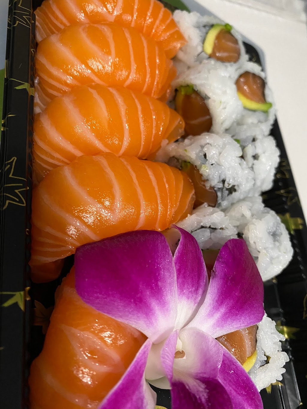 Tomi Sushi | 12740 Culver Blvd, Los Angeles, CA 90066, USA | Phone: (310) 823-8944