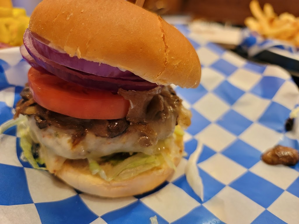 Blues Burger Bar | 310 4th St, Niagara Falls, NY 14303, USA | Phone: (716) 501-2392