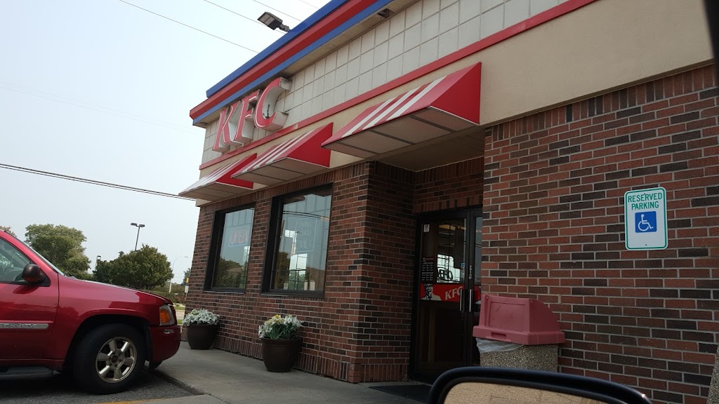 KFC | 27003 Hoover Rd, Warren, MI 48093, USA | Phone: (586) 434-0880