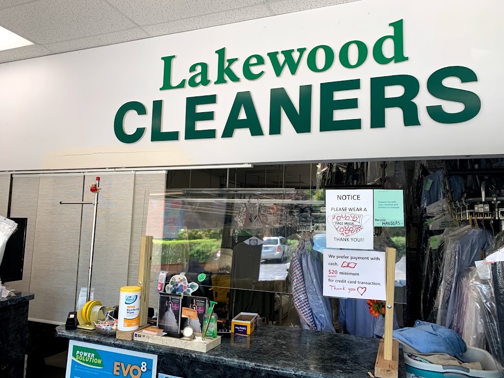 Lakewood Cleaners | 864 Sheridan Rd, Highwood, IL 60040, USA | Phone: (847) 266-1158