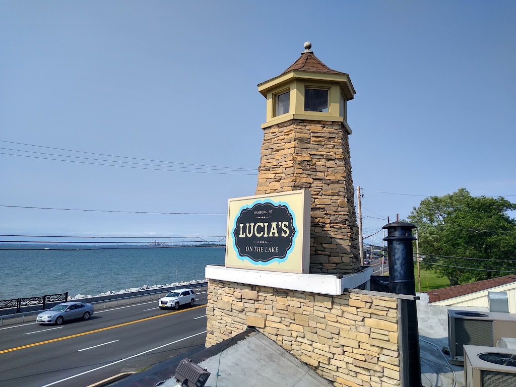 Lucias On The Lake | 4151 Lake Shore Rd, Hamburg, NY 14075, USA | Phone: (716) 627-9752