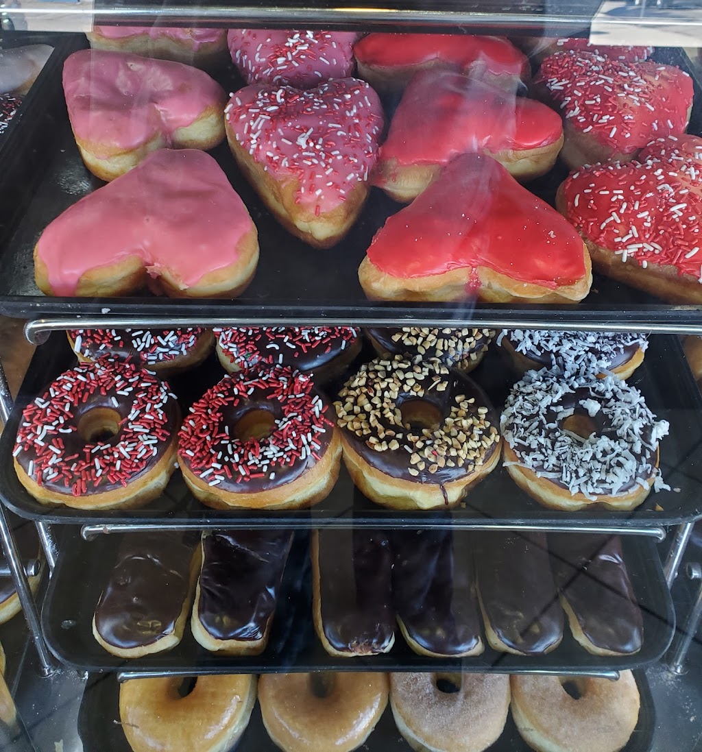 Yum Yum Donuts | 10518 Garvey Ave, El Monte, CA 91731 | Phone: (626) 350-9708