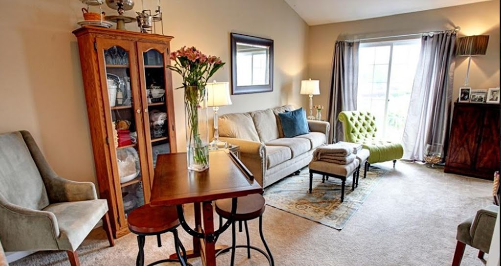 College Park | Columbus Luxury Townhomes | 1708 Creeksedge Dr, Columbus, OH 43209, USA | Phone: (888) 532-3175