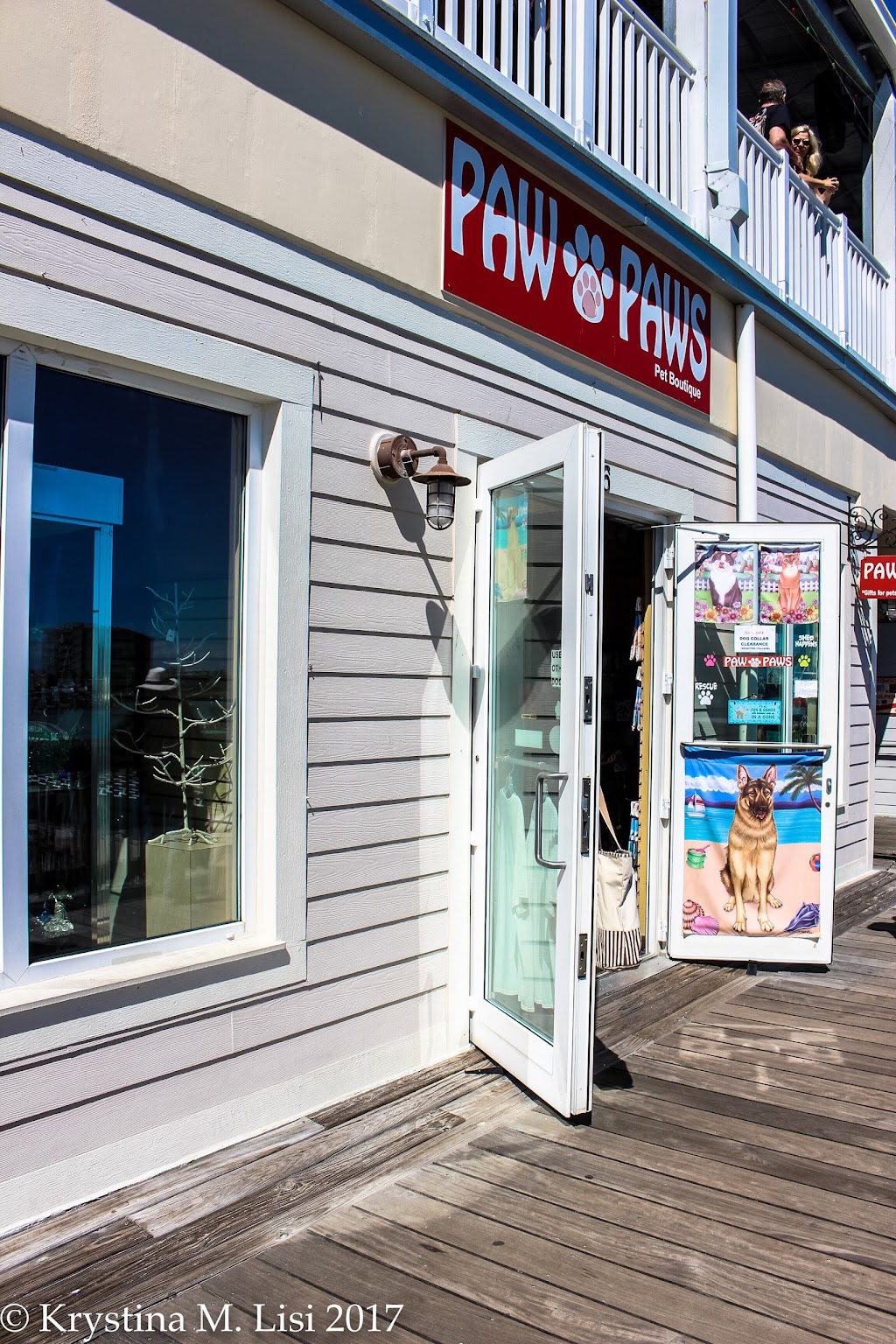 Paw Paws 166 John's Pass Boardwalk West, Madeira Beach, FL 33708, USA