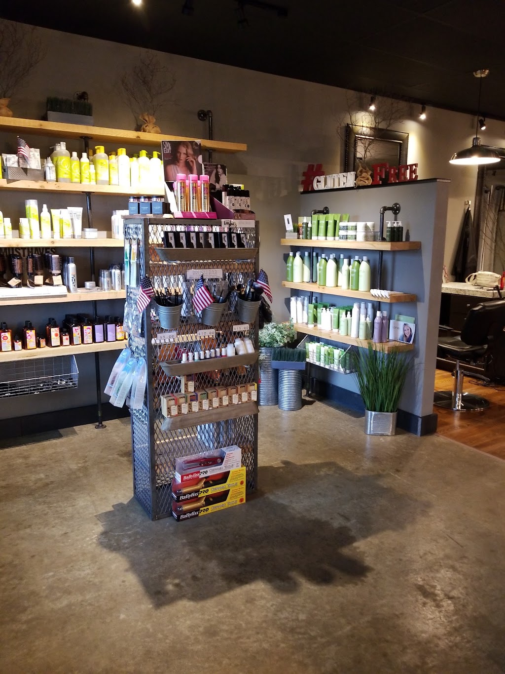 Iron Locks Hair Company | 6433 Dysinger Rd, Lockport, NY 14094, USA | Phone: (716) 433-8651