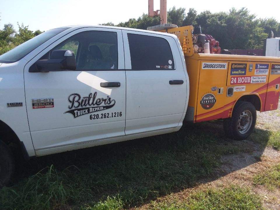 Butlers Truck Repair LLC | 3315 Central Ave, Winfield, KS 67156, USA | Phone: (620) 221-0660
