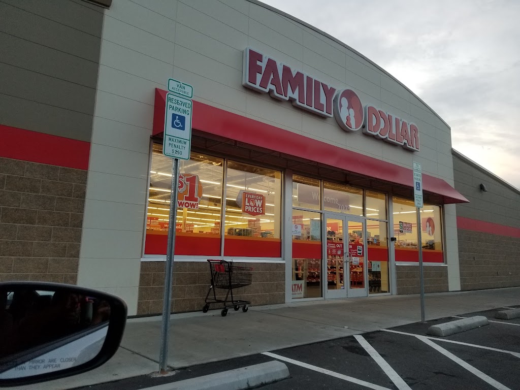 Family Dollar | 7071 US-421, Lillington, NC 27546, USA | Phone: (910) 985-8005