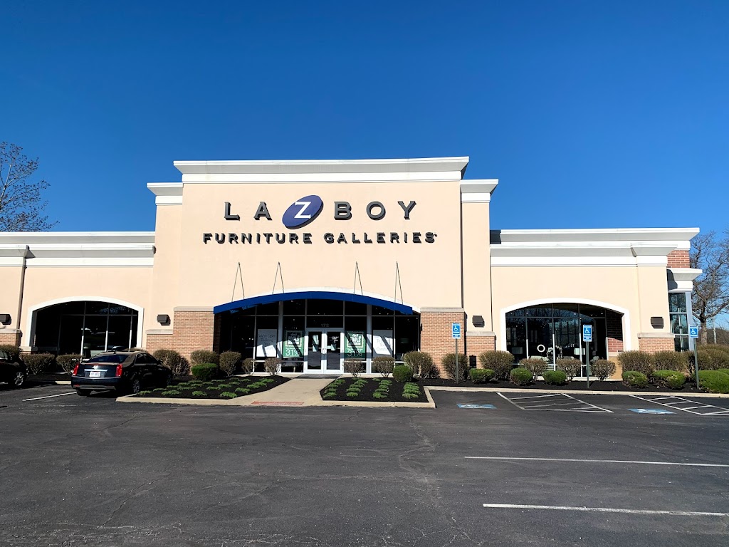 La-Z-Boy Furniture Galleries | 172 Howe Ave, Cuyahoga Falls, OH 44221 | Phone: (330) 929-7632