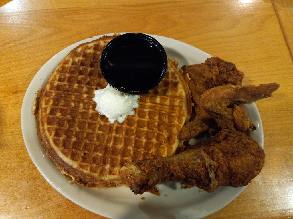 Lo-Los Chicken & Waffles | 1220 S Central Ave, Phoenix, AZ 85003, USA | Phone: (602) 340-1304