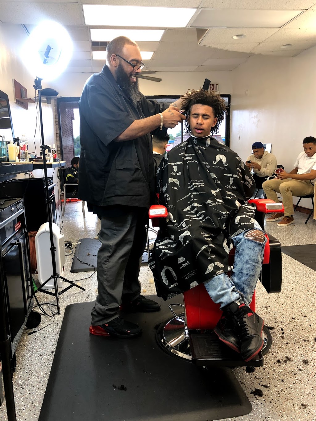 Big Q’s Barbershop | 5750 Davis Blvd STE 301, North Richland Hills, TX 76180, USA | Phone: (817) 443-7272