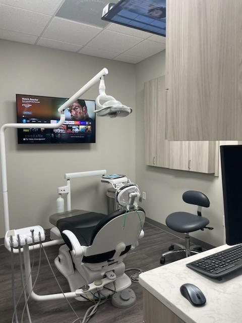 Simple Dental | 1012 S Crowley Rd Suite C, Crowley, TX 76036, USA | Phone: (817) 865-5333