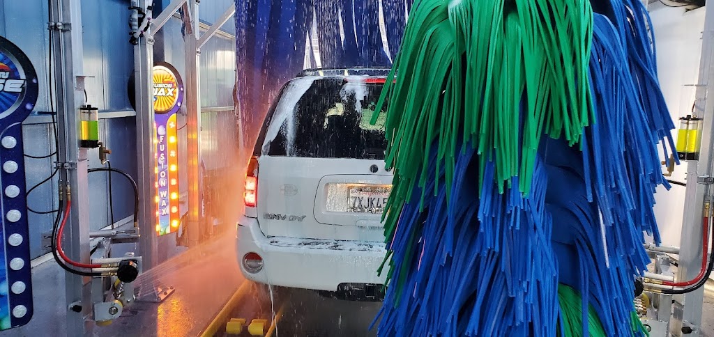 WaterWorks Express Wash | 12616 Imperial Hwy, Norwalk, CA 90650, USA | Phone: (562) 741-3656