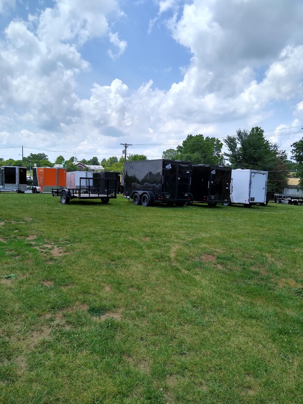 Hog Head Trailer Sales | 110 E Showalter Dr, Georgetown, KY 40324, USA | Phone: (502) 906-6905