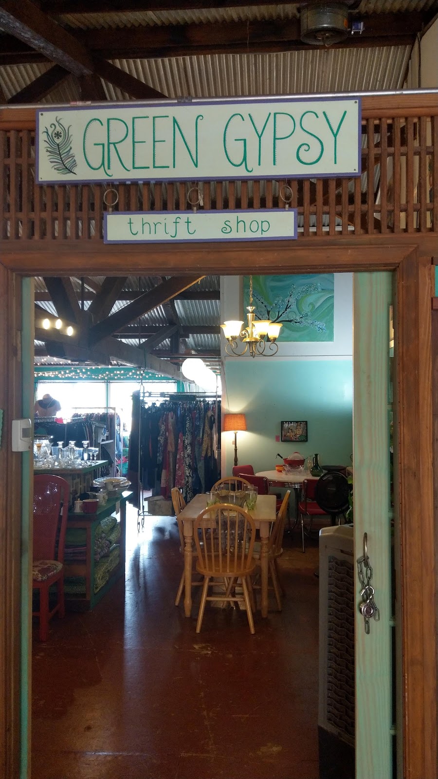 Green Gypsy Thrift Shop | 66-935 Kaukonahua Rd, Waialua, HI 96791, USA | Phone: (808) 366-4000